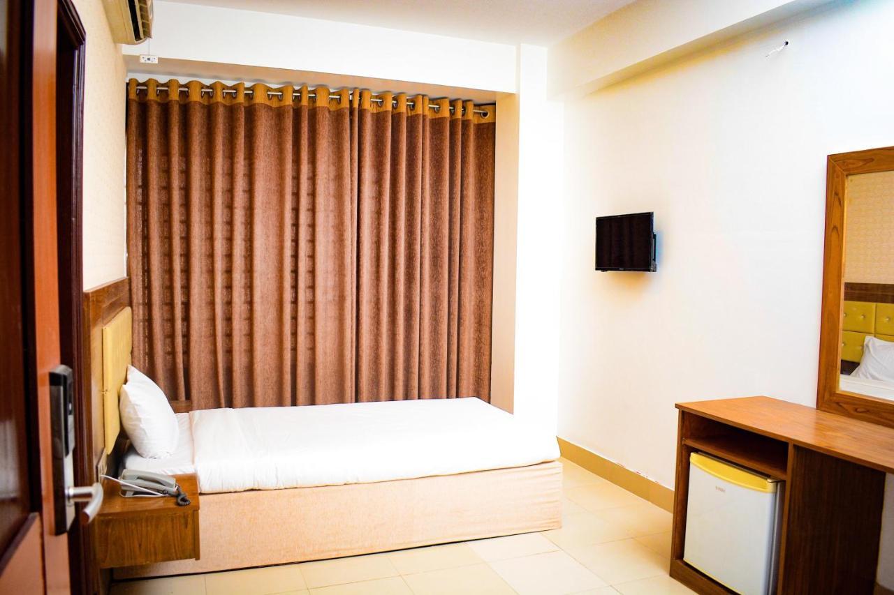 The Alina Hotel & Suites 吉大港 外观 照片
