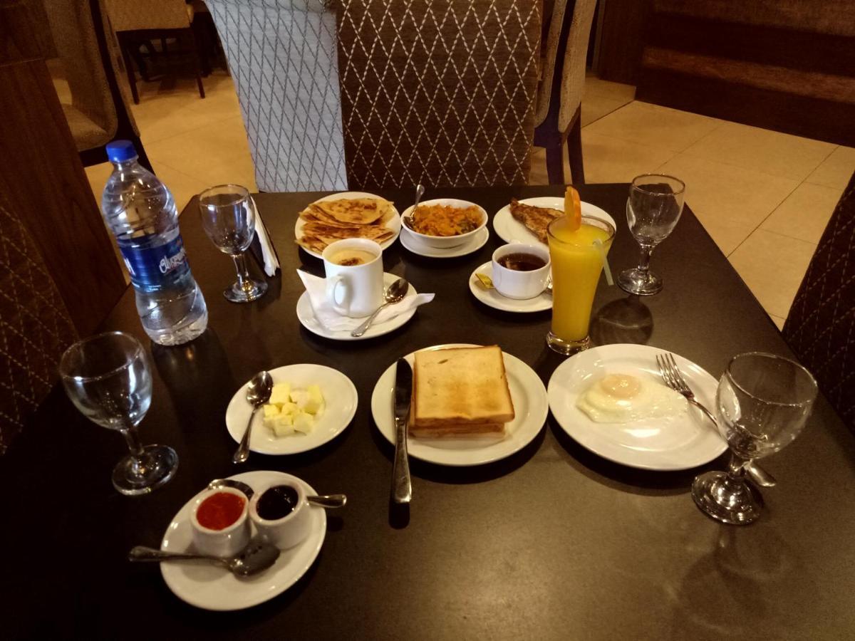 The Alina Hotel & Suites 吉大港 外观 照片